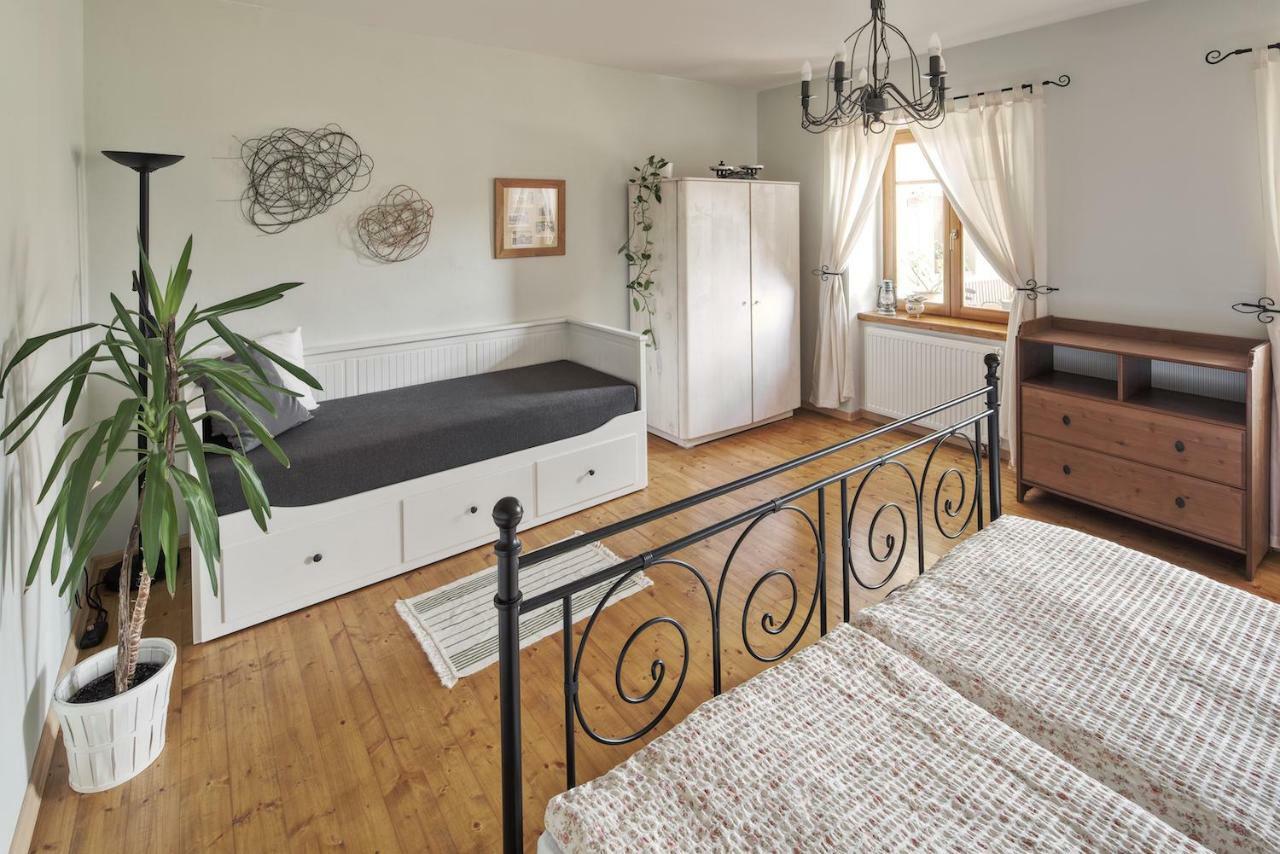 Apartament Zeleny Statek Bzova Zewnętrze zdjęcie